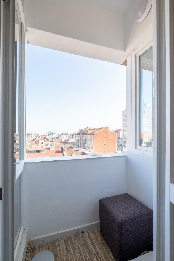 Vitosha Blvd 3 Bedroom 2 Bathroom Lux Apartemen Sofia