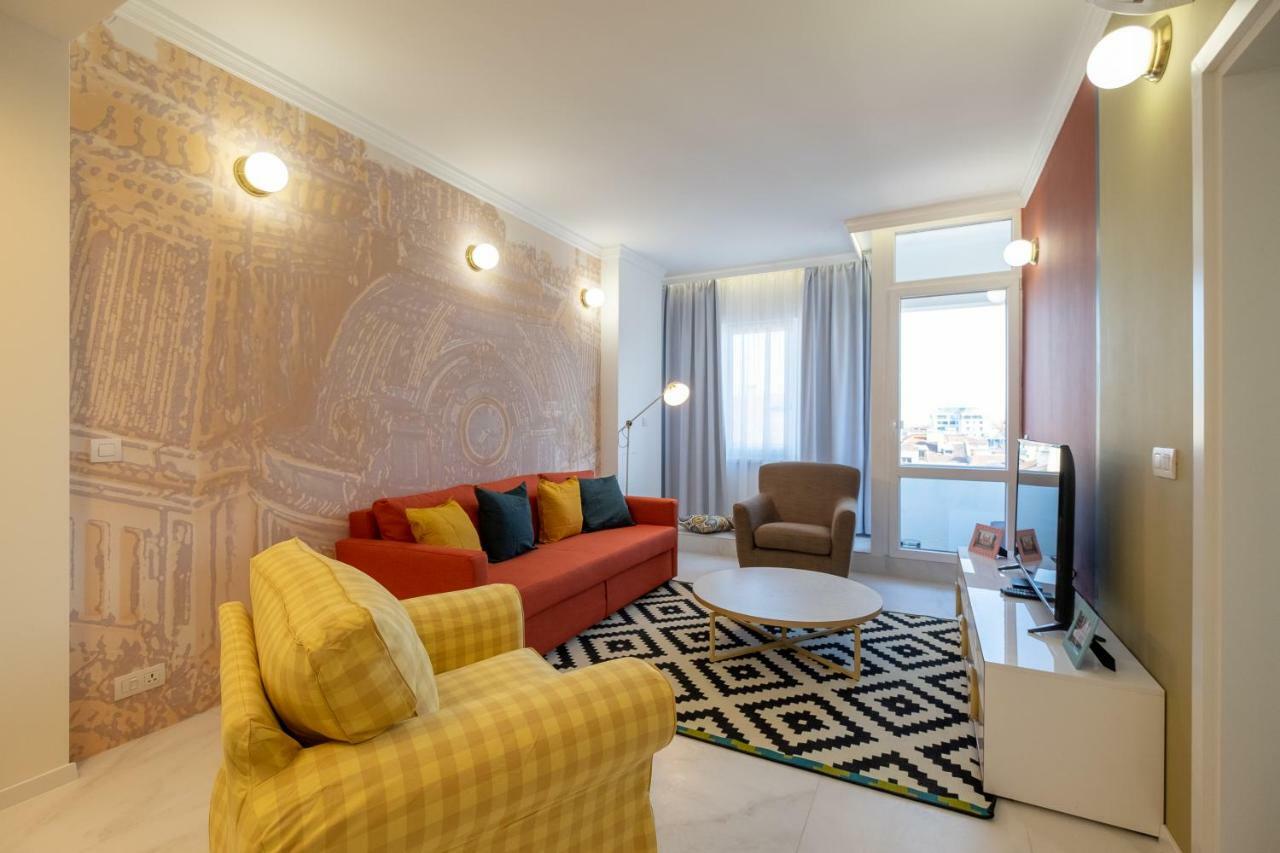 Vitosha Blvd 3-bedroom, 2-bathroom Lux * Sofia