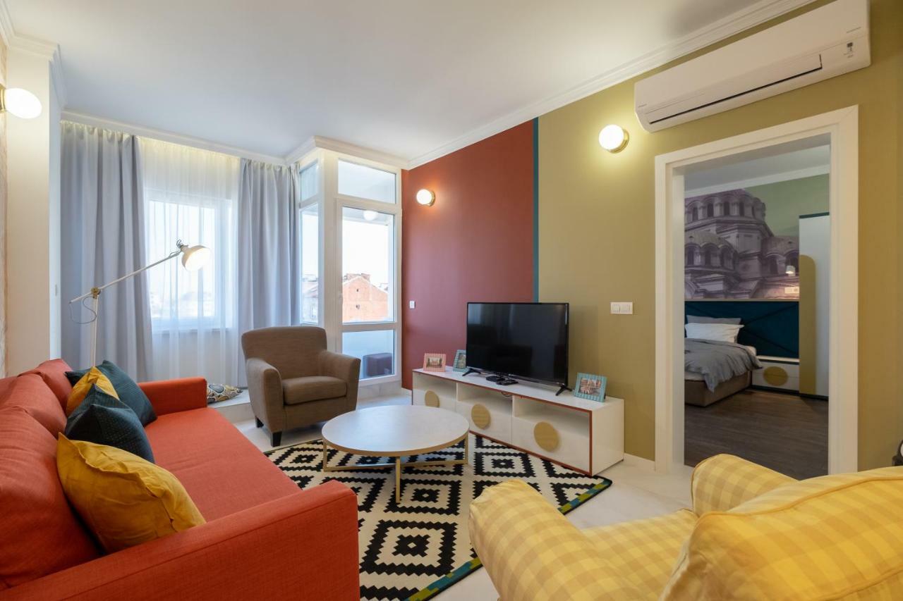 Vitosha Blvd 3-bedroom, 2-bathroom Lux Appartamento *