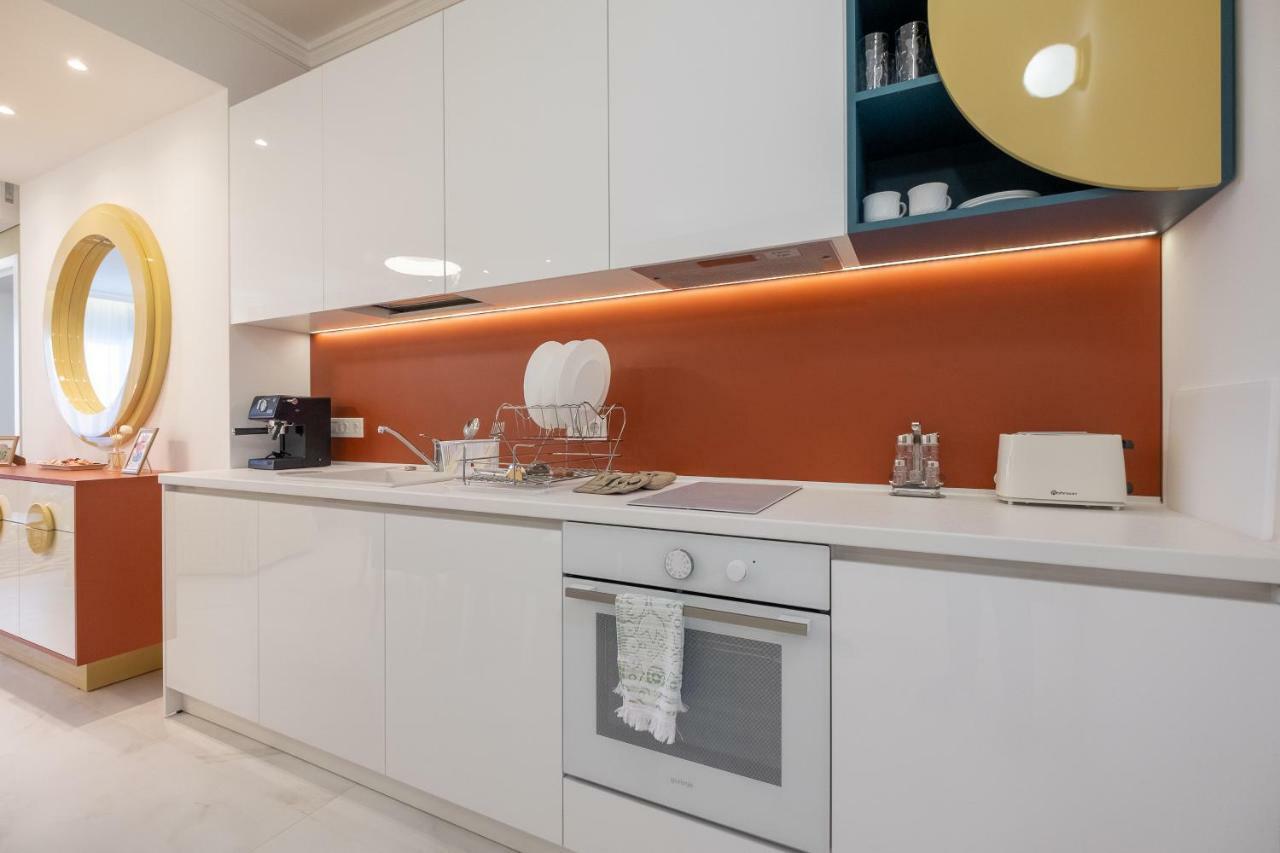 Vitosha Blvd 3-bedroom, 2-bathroom Lux *