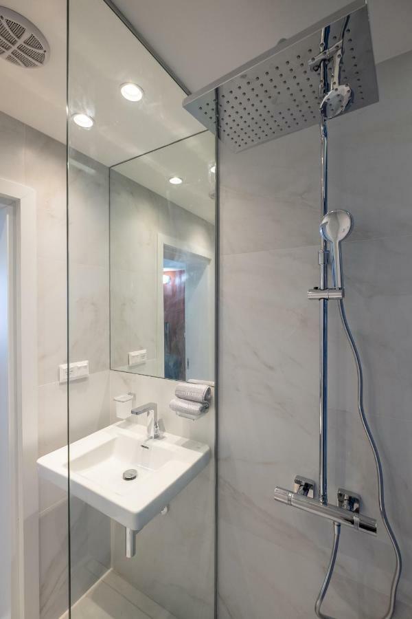 Vitosha Blvd 3-bedroom, 2-bathroom Lux * Sofia