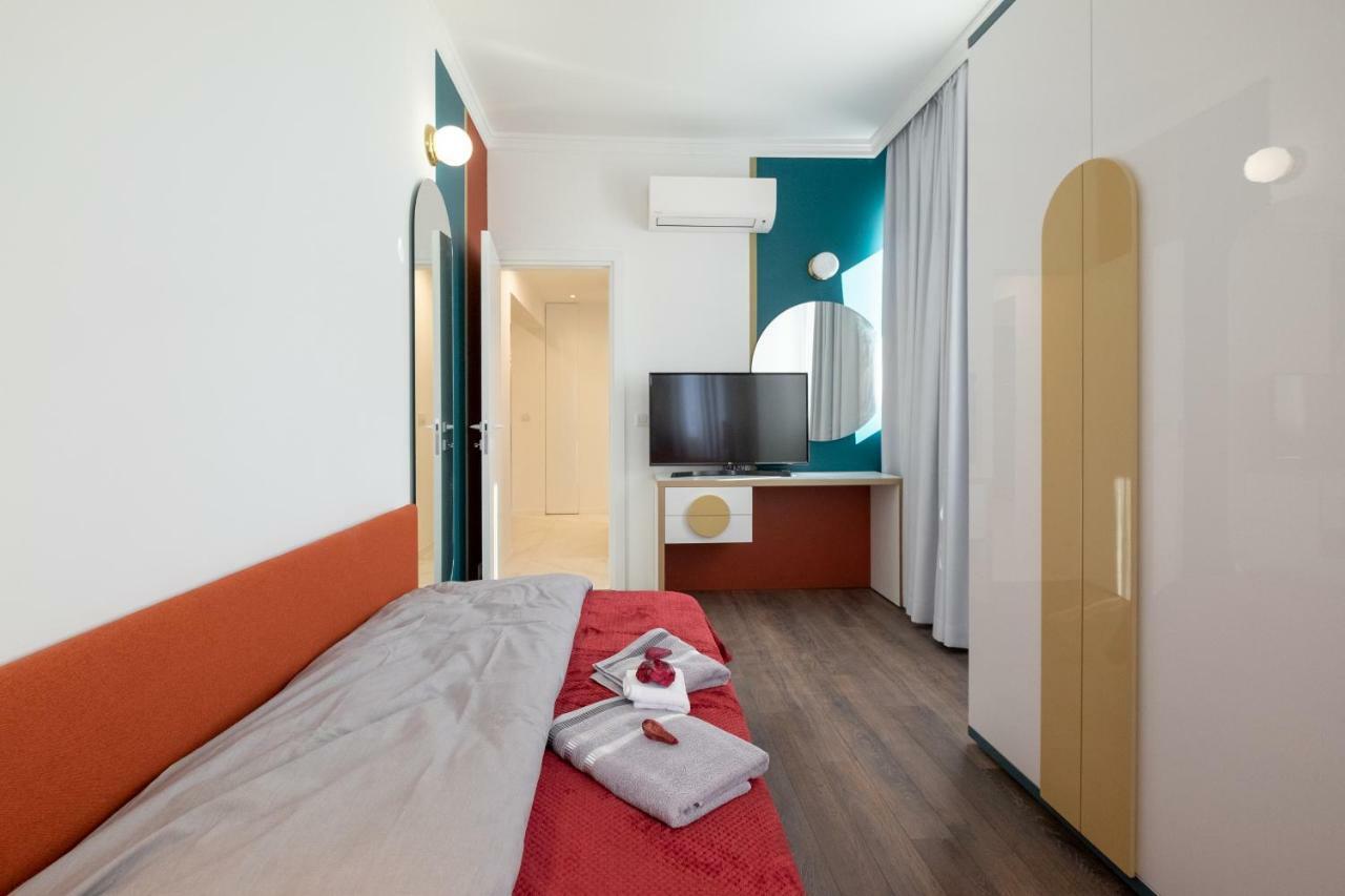 Vitosha Blvd 3-bedroom, 2-bathroom Lux