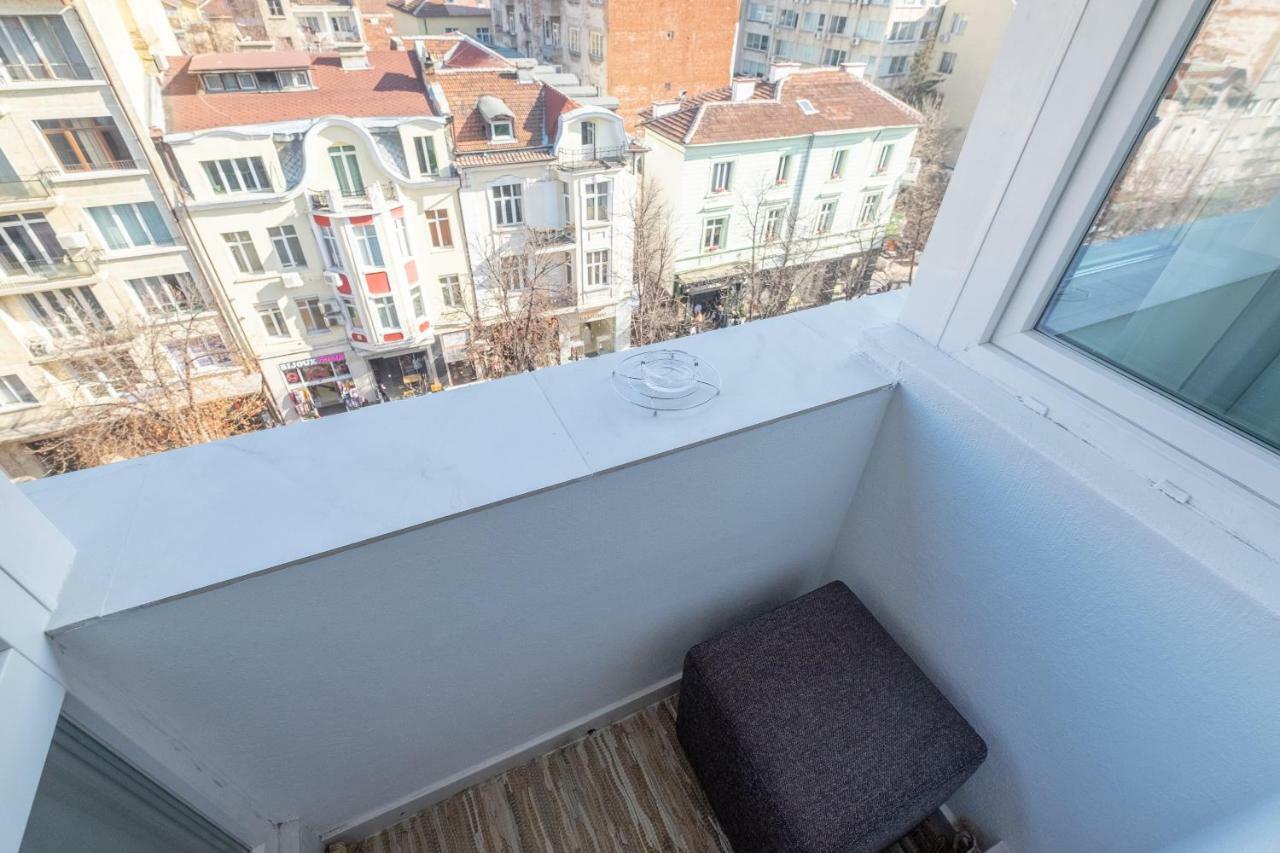 Vitosha Blvd 3-bedroom, 2-bathroom Lux